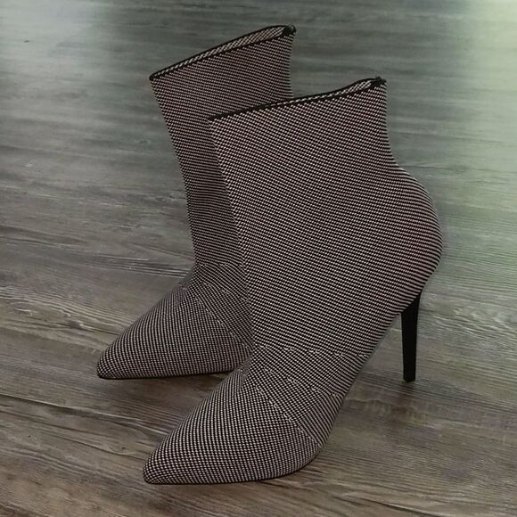 JustFab Illiana heeled sock  boots Sz 11 NWOT - Picture 1 of 6